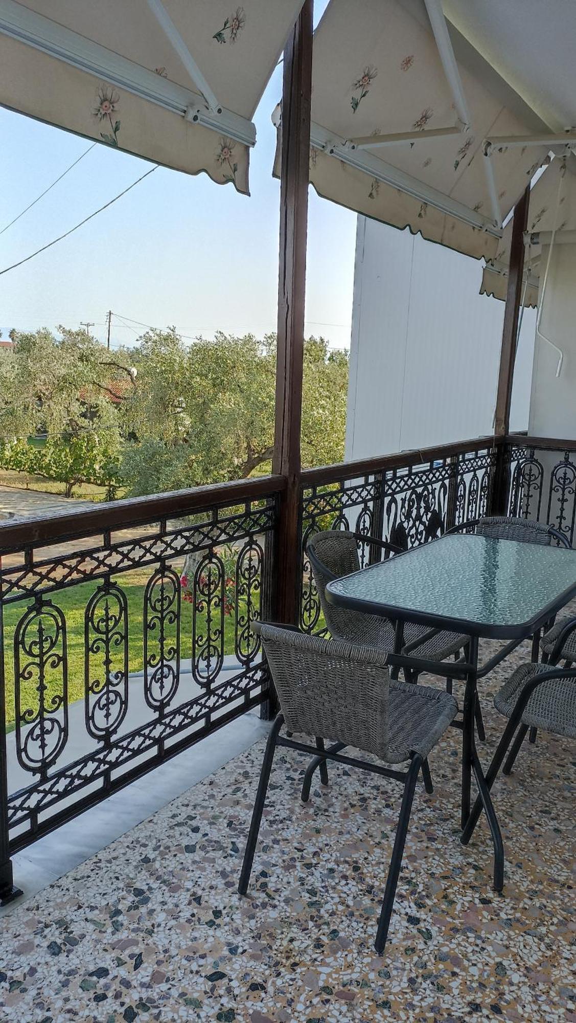 Villa Karapataki Skala Rachoni  Exteriör bild