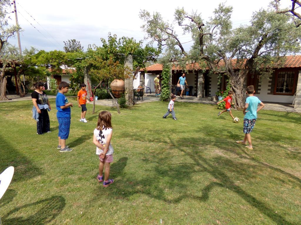 Villa Karapataki Skala Rachoni  Rum bild